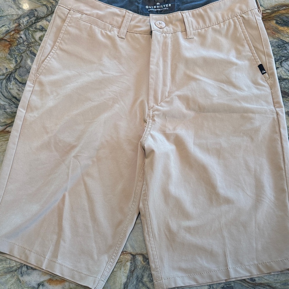 Quiksilver Men's Tan Flat Front Shorts
